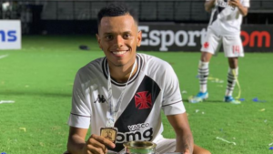 Riquelme, do Vasco, tem como ídolo Felipe e os dois se encontraram no Campeonato Carioca (Crédito: Instagram)