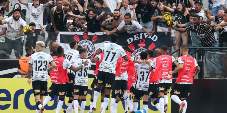 Corinthians se aproxima de contratação de atacante (Crédito: GettyImages)