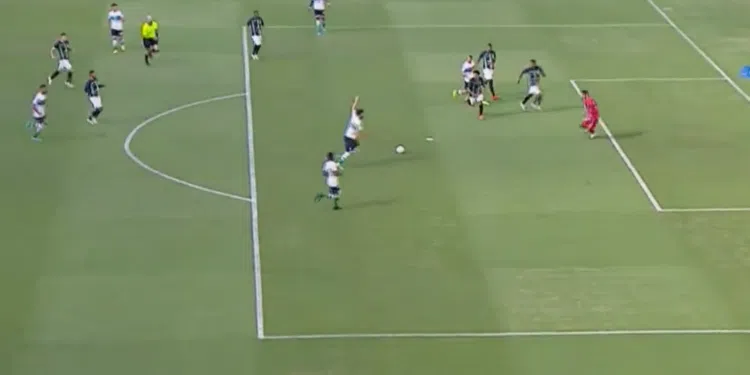 Coritiba se deu bem no jogo de ida da decisão (Crédito: Reprodução / OneFootball)