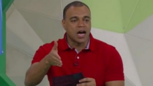 Denílson comenta no programa "Jogo Aberto", na Band (Crédito: Transmissão Band)