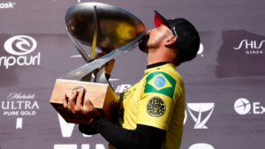 Gabriel Medina segue longe das competições (Crédito: GettyImages)