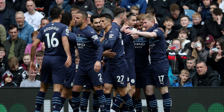 Manchester City vence Burnley e mantém liderança da Premier League (Crédito: GettyImages)