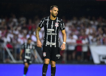 Corinthians em campo com Renato Augusto (Crédito: Alexandre Battibugli/Agência Paulistão/Flickr)