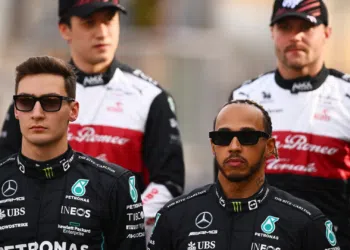 Mercedes comemora desempenho de Hamilton e Russell, mas mantém cautela (Crédito: GettyImages)