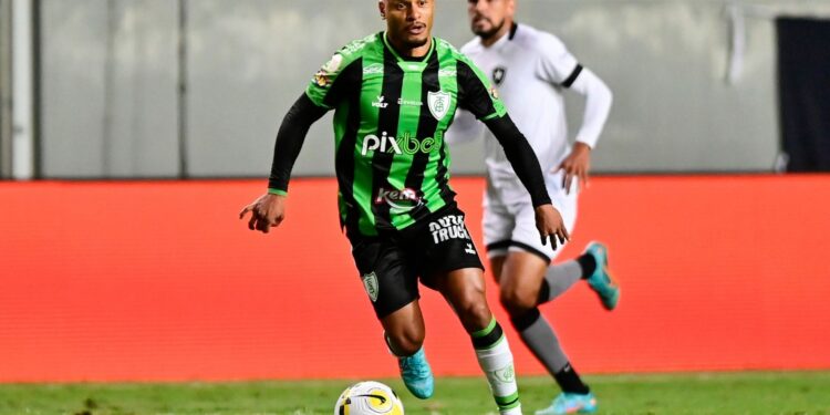 Botafogo e América-MG se enfrentaram pelo Brasileirão (Crédito: Mourão Panda / América)