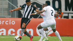 Botafogo e Ceilândia em campo (Crédito: Vitor Silva/Botafogo/Flickr)