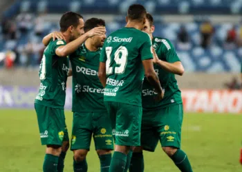 O Cuiabá tem uma decisão contra o Racing na Copa Sul-Americana (Crédito: AssCom Dourado / Cuiabá Flickr)