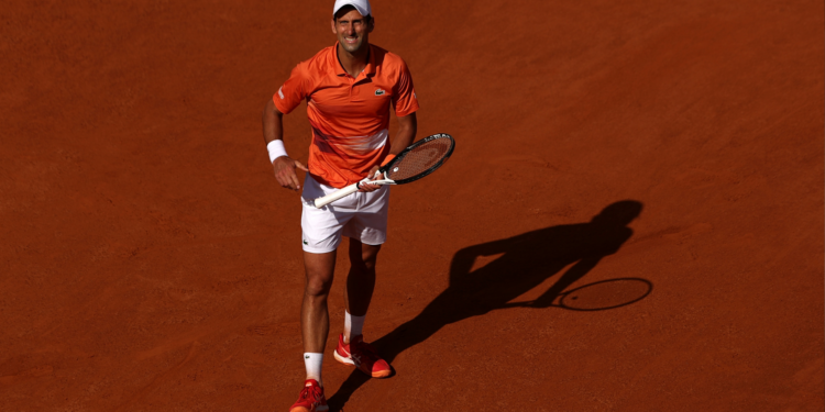 Djokovic bate Karatsev em sua estreia pelo Masters 1000 de Roma (Crédito: Getty Images)