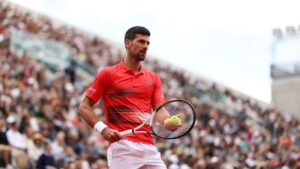 Djokovic segue vivo em Roland Garros (Crédito: GettyImages)
