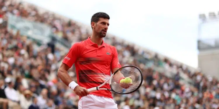 Djokovic segue vivo em Roland Garros (Crédito: GettyImages)