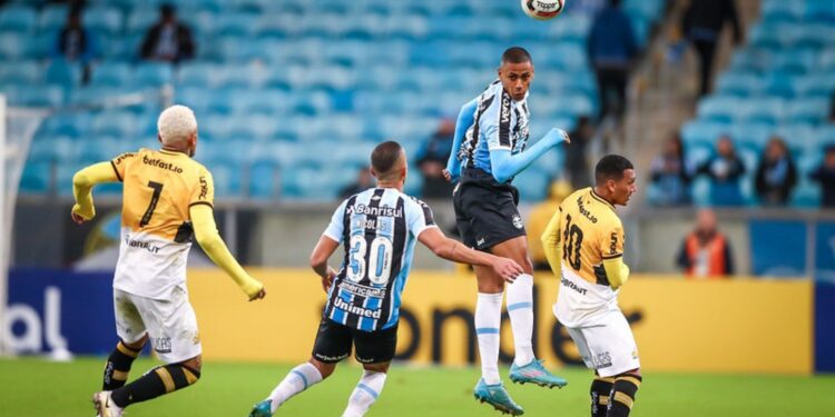 Grêmio em campo na partida diante do Criciúma (Crédito: Lucas Uebel/Grêmio FBPA/Flickr)