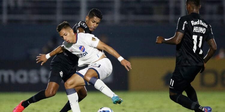 Nacional x RB Bragantino é um dos jogos mais emocionantes da rodada (Crédito: Crédito: Flickr - Ari Ferreira/Red Bull Bragantino)