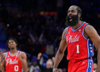 NBA tem noite inspirada de Harden para vitória dos Sixers (Crédito: GettyImages)