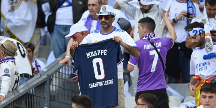 Real Madrid vibrou bastante com o troféu (Crédito: GettyImages)