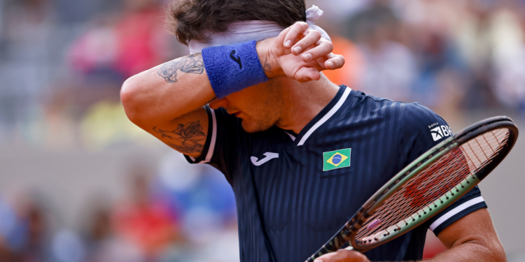 Tenista brasileiro é eliminado no quali de Roland Garros (Crédito: Getty Images)