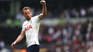 Jogador do Tottenham, Harry Kane comemorando (Crédito: GettyImages)