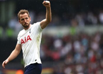Jogador do Tottenham, Harry Kane comemorando (Crédito: GettyImages)