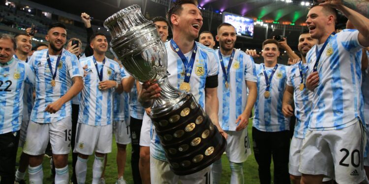 Itália x Argentina se enfrentam nesta quarta-feira, 1, e vale título (Crédito: GettyImages)