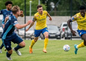 Zagueiro brasileiro vive expectativa de estreia na Conference League (Crédito: Divulgação/ FC DAC)