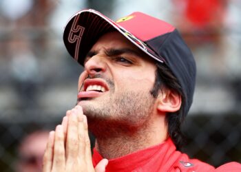 Carlos Sainz, piloto de F1 pela Ferrari (Crédito: Getty Images)