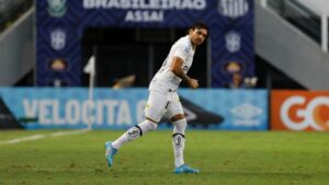 Ricardo Goulart pode deixar o Santos (Crédito: Crédito: Getty Images)