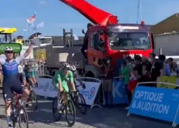 Tour de France: Jakobsen consegue vitória com acidente grave (Crédito: Transmissão do Tour de France)