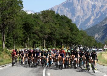 Ciclistas durante o Tour de France (Crédito: GettyImages)