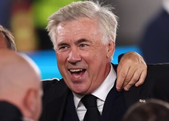 Carlo Ancelotti abriu o jogo sobre o "Bola de Ouro" que o Real Madrid pode ter nesta temporada de 2022 (Crédito: GettyImages)