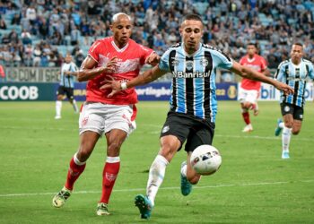 CRB e Grêmio se enfrentam pela Série B do Brasileirão (Crédito: Flickr Grêmio)
