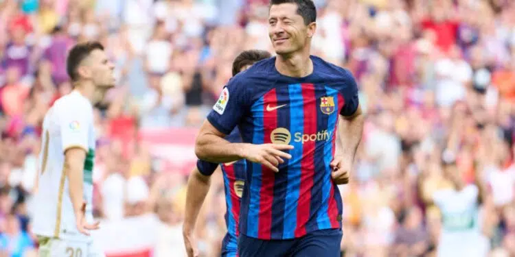 Lewandowski vive uma grande fase no Barcelona e quer conquistar a Bola de Ouro novamente (Crédito: GettyImages)