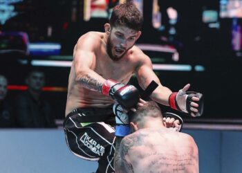 Brasileiro Bruno Souza está de olho no cinturão (Crédito: Karate Combat)