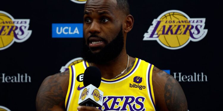 LeBron James no Media Day do Los Angeles Lakers, na NBA (Crédito: Getty Images)