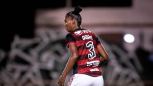 Daiane é zagueira do Flamengo (Crédito: Adriano Fontes)