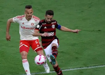 Flamengo e Inter se enfrentaram pelo Brasileirão (Crédito: GettyImages)