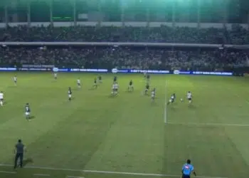 Goiás e Corinthians se enfrentaram pelo Campeonato Brasileiro (Crédito: Transmissão/ SporTV)