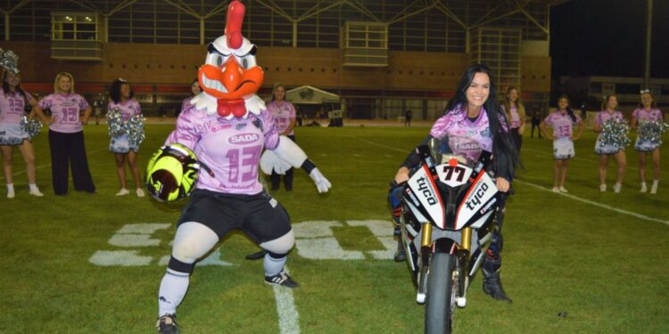 Outubro Rosa: Galo FA lança uniforme exclusivo em alusão ao combate do câncer de mama (Crédito: Tiago Munden)