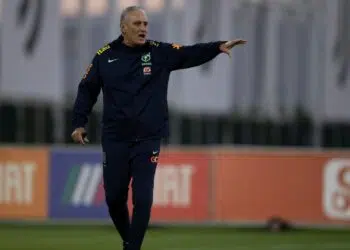 Tite comanda treino da Seleção Brasileira (Crédito: Flickr CBF/ Lucas Figueiredo)
