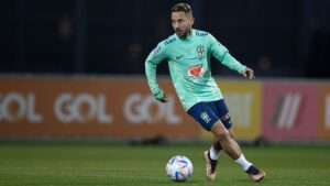 Everton Ribeiro é 'convocado' pela torcida em Brasil x Suíça (Crédito: Lucas Figueiredo/CBF/Flickr)