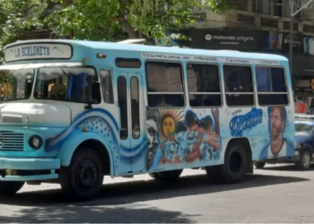 Ex-motorista de ônibus e aposentado: a história do criador da “Scaloneta” (Crédito: Perfil Argentina)