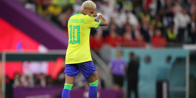 Jornal argentino zomba da eliminação do Brasil, mas exalta Neymar (Crédito: GettyImages)