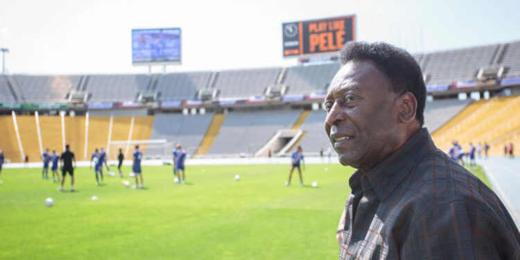 Pelé segue internado em São Paulo (Crédito: GettyImages)