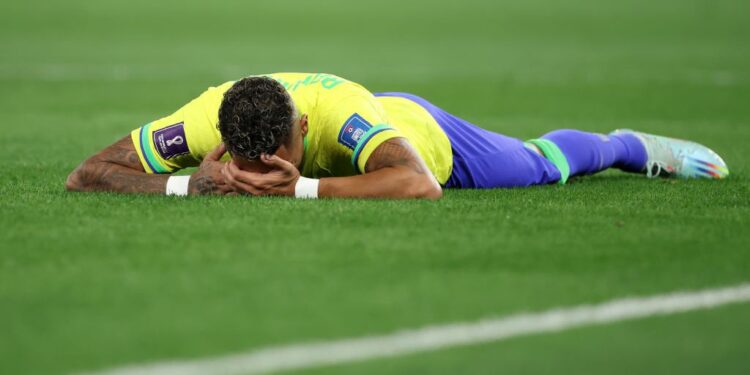 Tite foi questionado pelo web com a insistência por Raphinha na escalação do Brasil (Crédito: GettyImages)