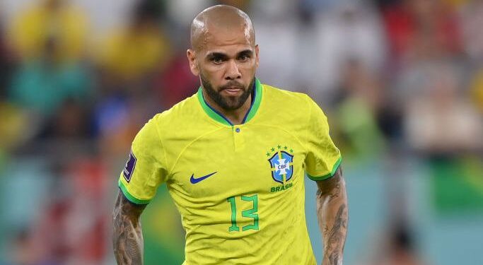 O 'caso Daniel Alves' é visto com uma condenação inevitável para o jogador de 39 anos (Crédito: GettyImages)