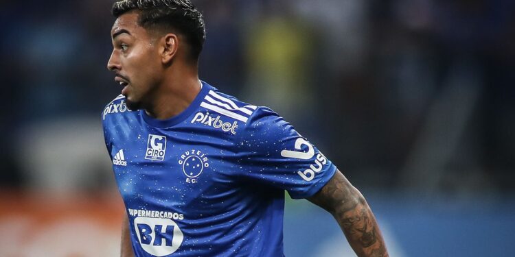 Ex-Cruzeiro, Matheus Bidu foi apresentado pelo Corinthians e falou sobre Ronaldo Fenômeno (Crédito: Cris Mattos/Staff Images)
