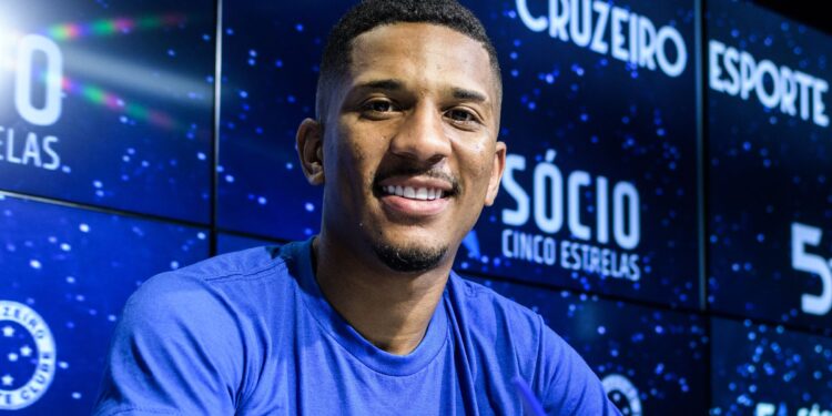 Cruzeiro anuncia a contratação de Matheus Davó (Crédito: Gustavo Aleixo / Cruzeiro)