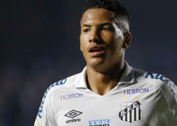 Ângelo abriu o jogo sobre as polêmicas com a torcida do Santos e também a possível ida ao Flamengo (Crédito: GettyImages)