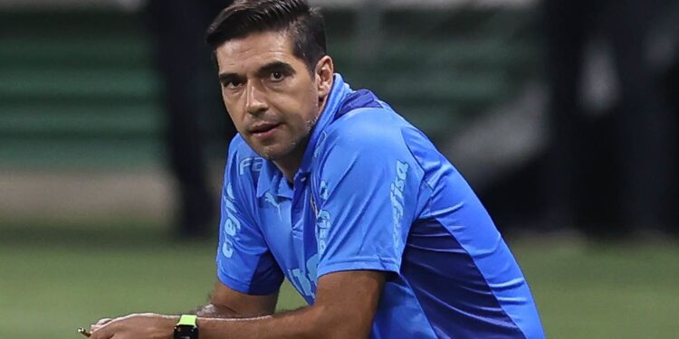 Abel Ferreira saiu em defesa de Endrick no Palmeiras; atacante vive jejum de 10 partidas (Crédito: Cesar Greco / Palmeiras)