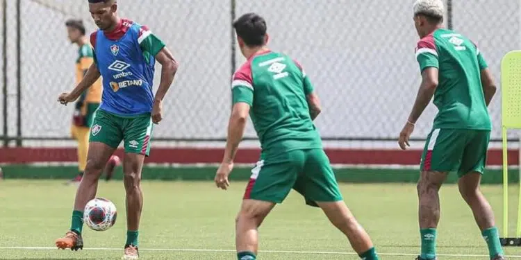 Lelê já treinou com o elenco do Fluminense nesta quinta-feira (Crédito: Marcelo Gonçalves/FFC)