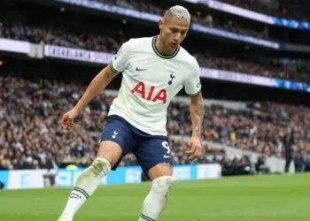 Richarlison se envolveu em romance no carnaval (Crédito: Getty Images)