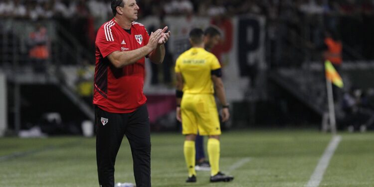 Rogério Ceni assumiu a eliminação do São Paulo no Paulistão e fez um grande desabafo (Crédito: Rubens Chiri/ SPFC.NET)